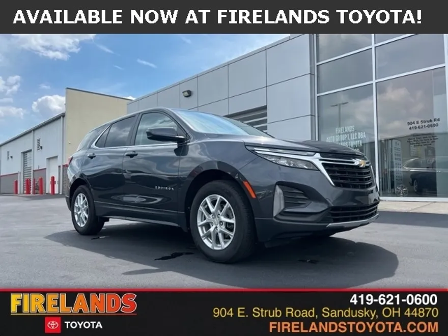 2023 Chevrolet Equinox LT photo 1