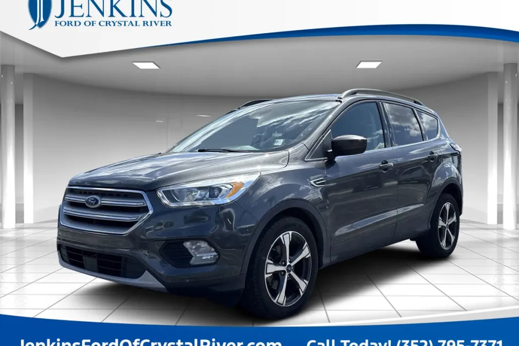 2018 Ford Escape SEL photo 1