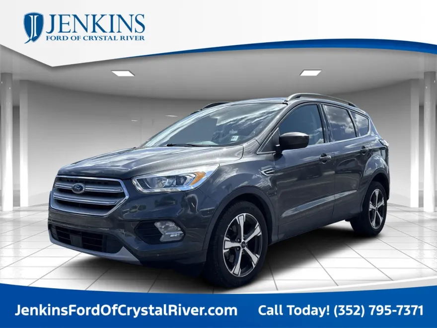 2018 Ford Escape SEL photo 1