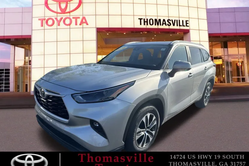 2024 Toyota Highlander XLE photo 1