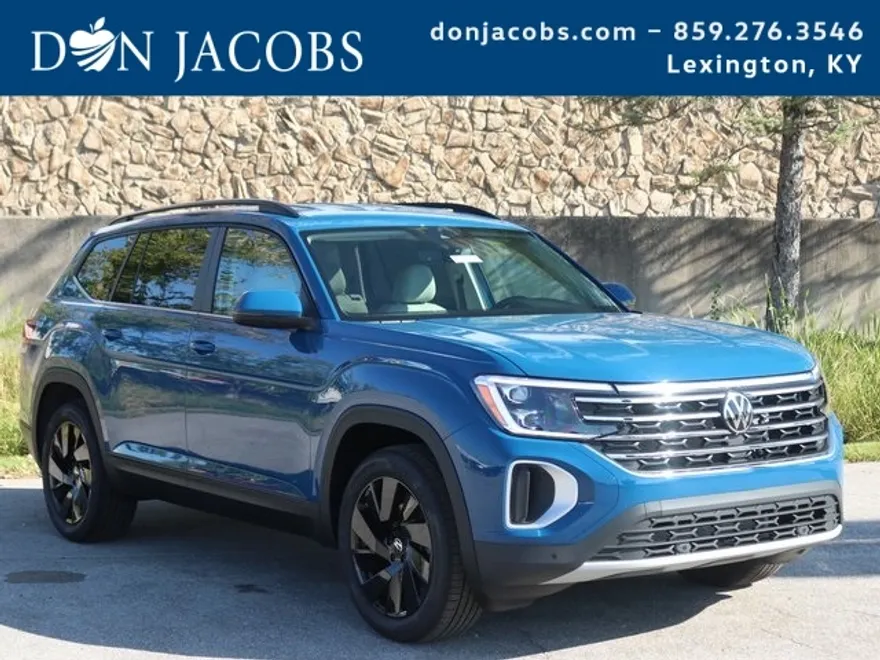 2026 Volkswagen Atlas SE Technology photo 1