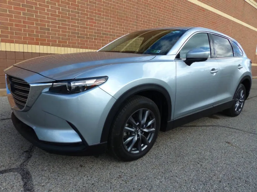 2023 Mazda CX-9 Touring photo 1