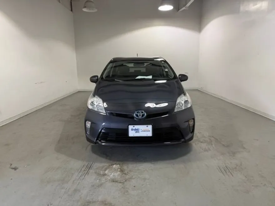 2013 Toyota Prius One photo 1