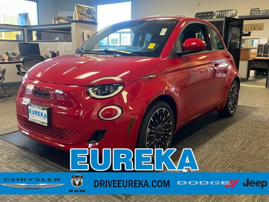 2024 Fiat 500e Red photo 1
