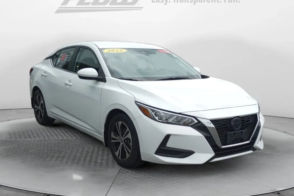 2022 Nissan Sentra SV photo 1