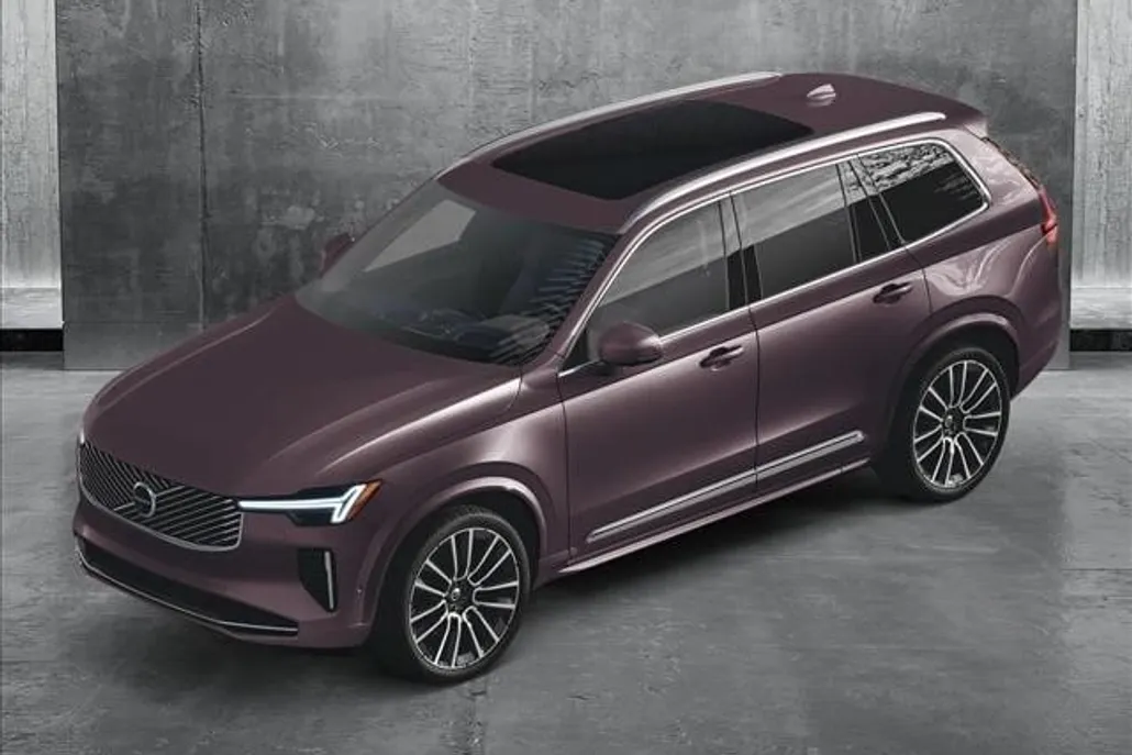 2025 Volvo XC90 Core photo 1
