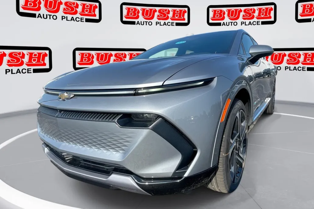 2025 Chevrolet Equinox EV 1LT photo 1