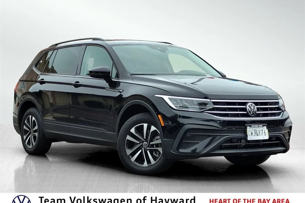 2024 Volkswagen Tiguan S photo 1