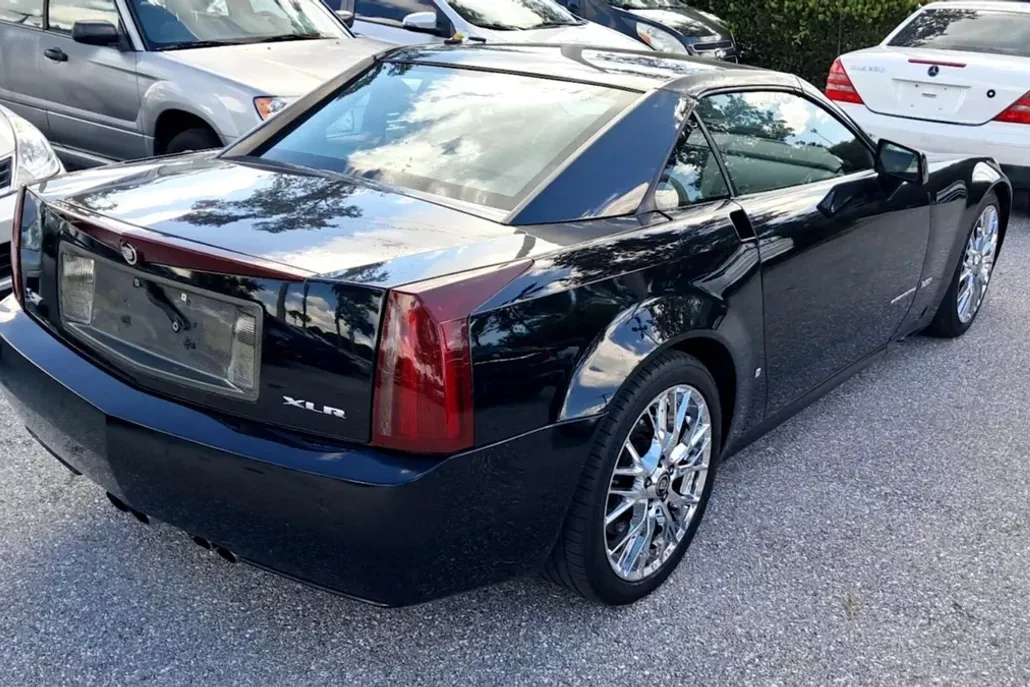 2006 Cadillac XLR photo 1