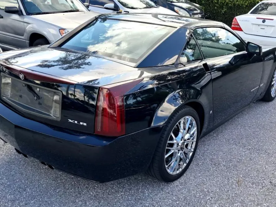 2006 Cadillac XLR photo 1