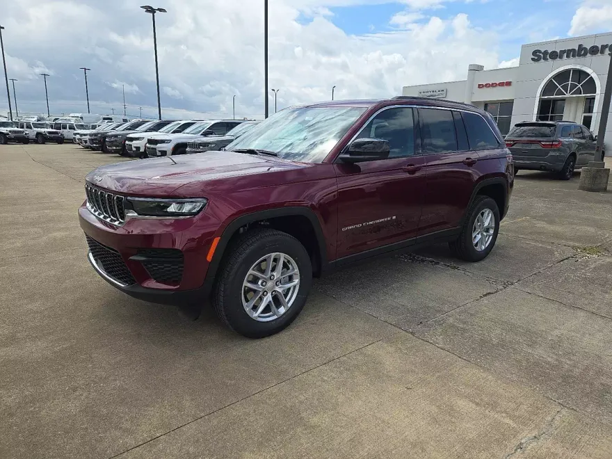 2025 Jeep Grand Cherokee Laredo X photo 1