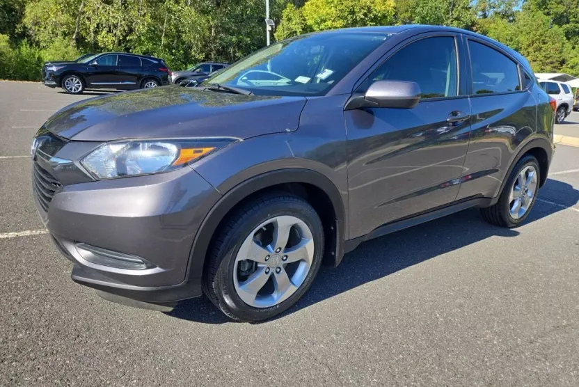 2018 Honda HR-V LX photo 1