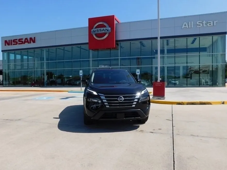 2025 Nissan Rogue SV photo 1