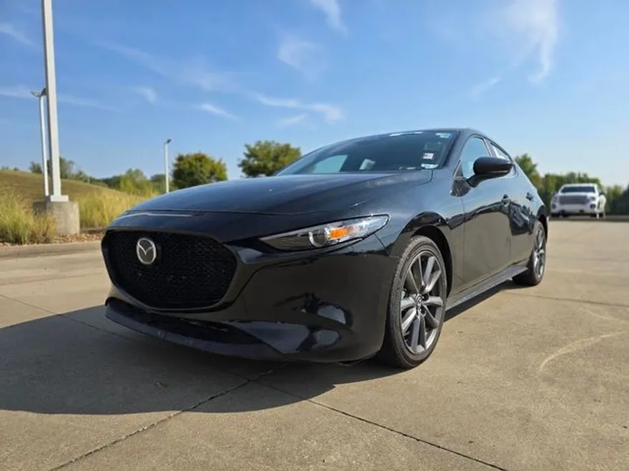 2024 Mazda Mazda3 Hatchback 2.5 s Preferred photo 1