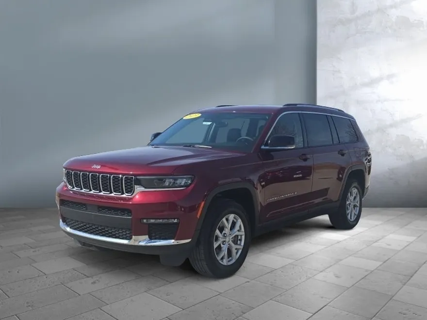 2023 Jeep Grand Cherokee Limited photo 1