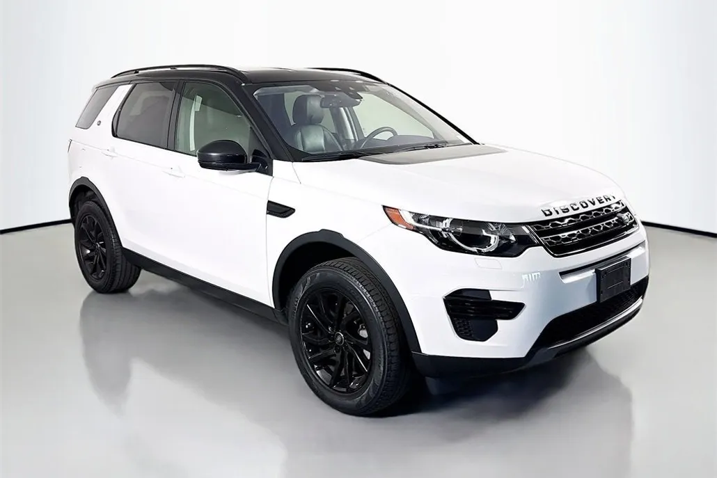 2019 Land Rover Discovery Sport SE photo 1