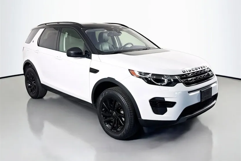2019 Land Rover Discovery Sport SE photo 1