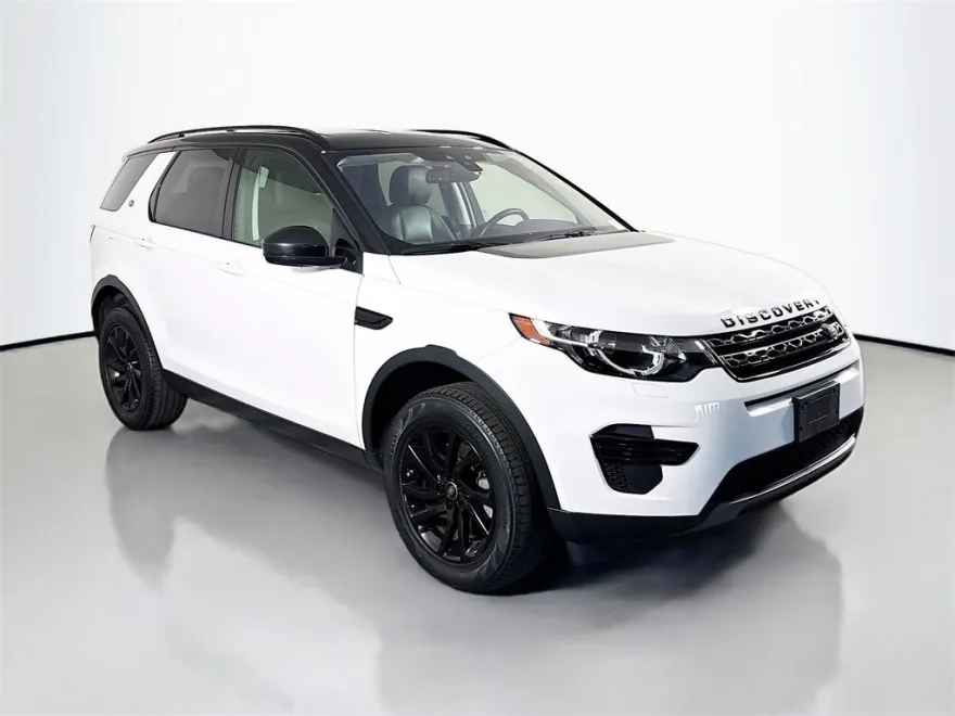 2019 Land Rover Discovery Sport SE photo 1