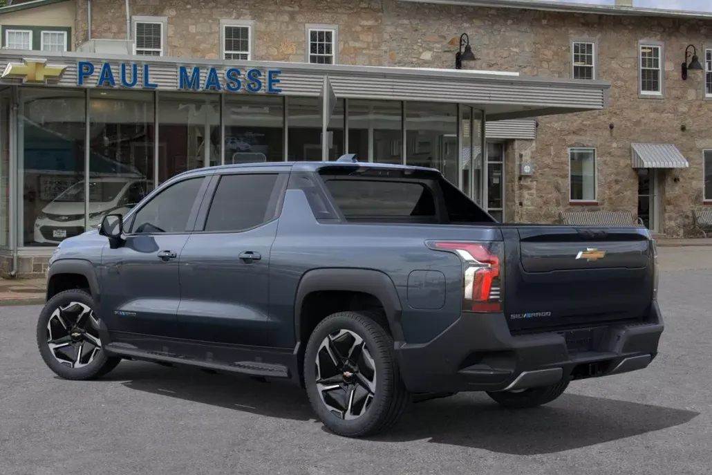 2026 Chevrolet Silverado EV LT photo 1