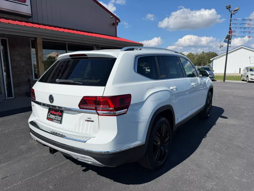 2018 Volkswagen Atlas SEL Premium photo 1