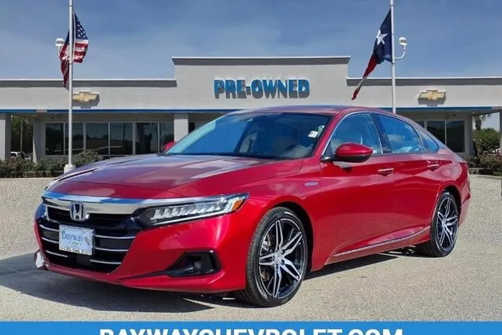 2022 Honda Accord Hybrid Touring photo 1