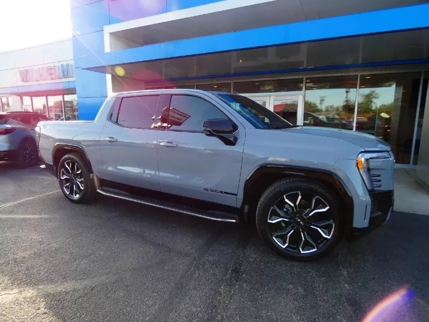 2025 Gmc Sierra EV Denali photo 1