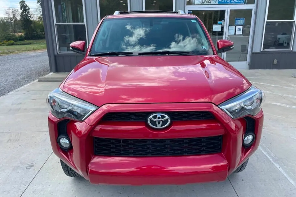 2016 Toyota 4Runner SR5 Premium photo 1