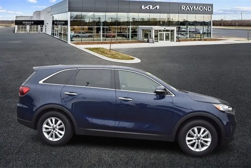 2019 Kia Sorento LX photo 1