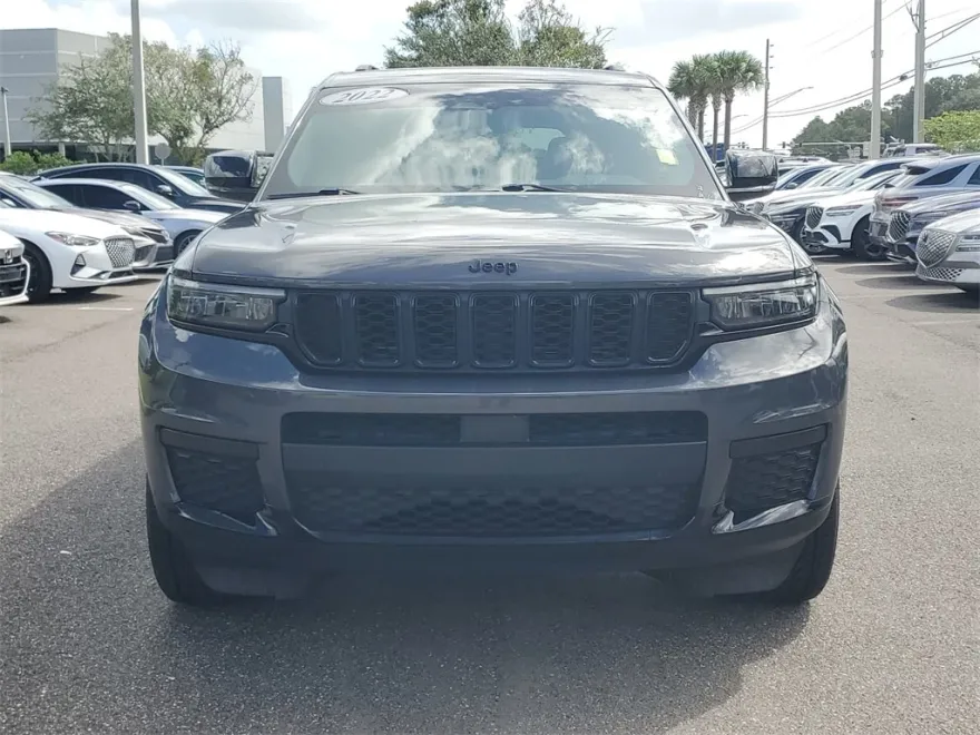 2022 Jeep Grand Cherokee Altitude photo 1