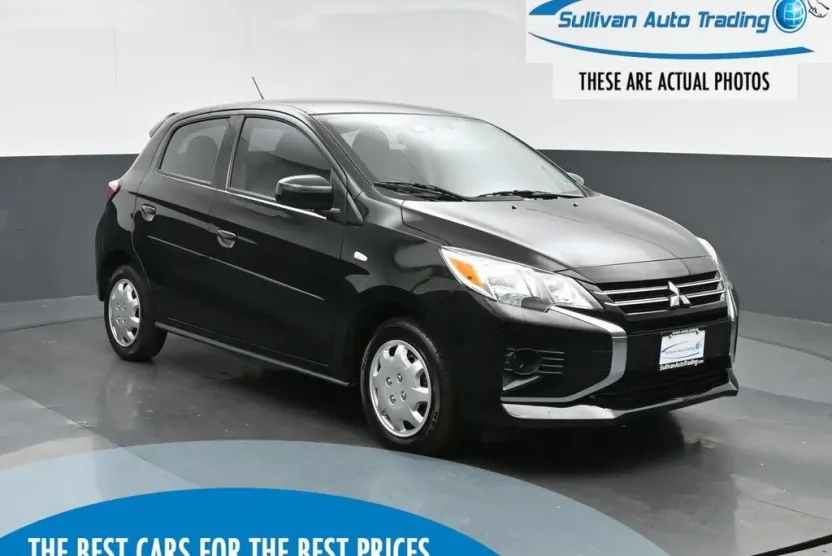 2023 Mitsubishi Mirage LE photo 1