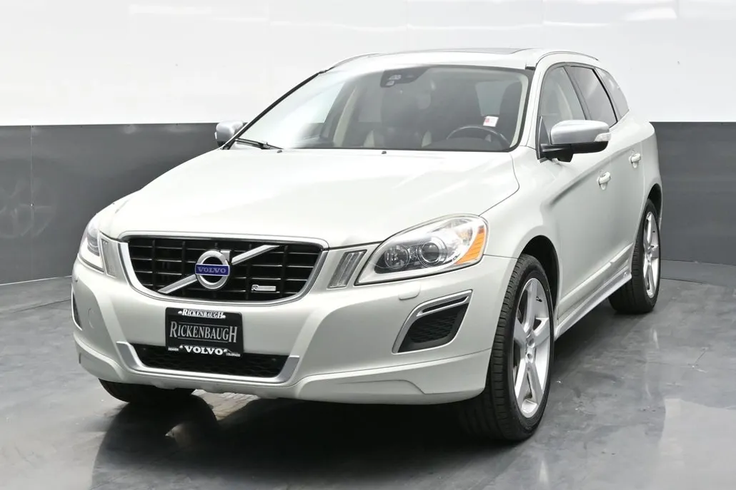 2012 Volvo XC60 T6 R-Design Platinum photo 1