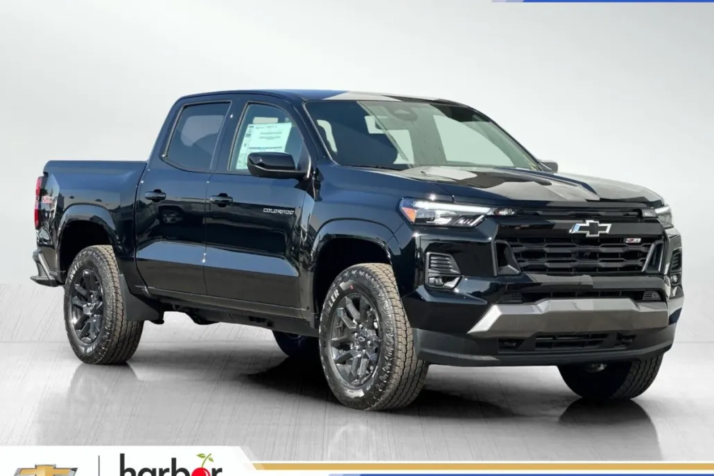 2025 Chevrolet Colorado Z71 photo 1