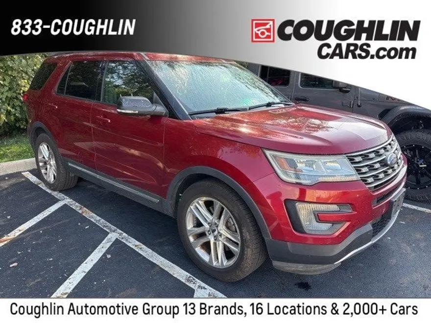 2016 Ford Explorer XLT photo 1