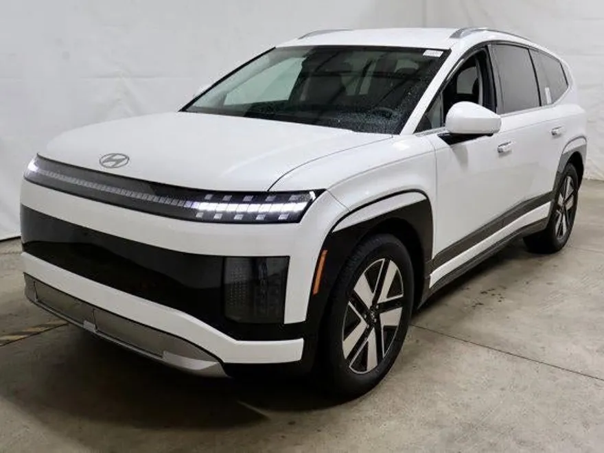 2026 Hyundai Ioniq SEL photo 1