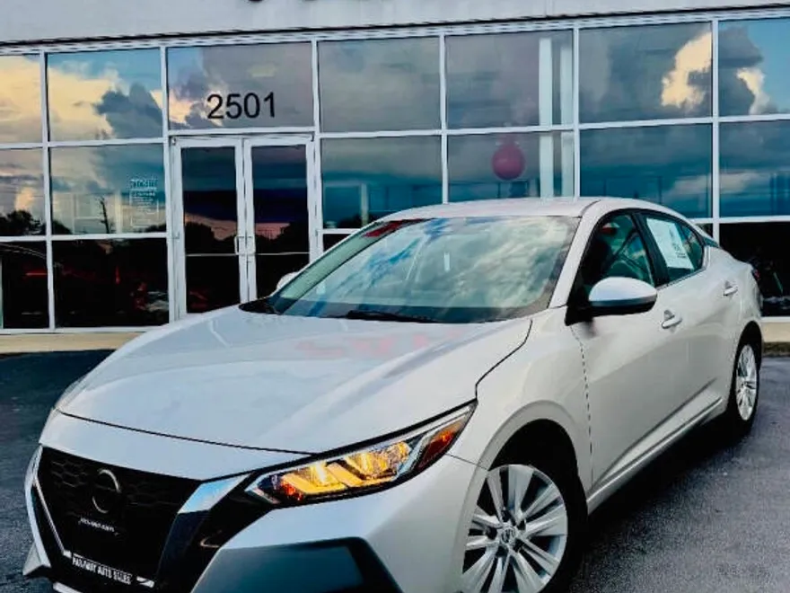 2021 Nissan Sentra S photo 1