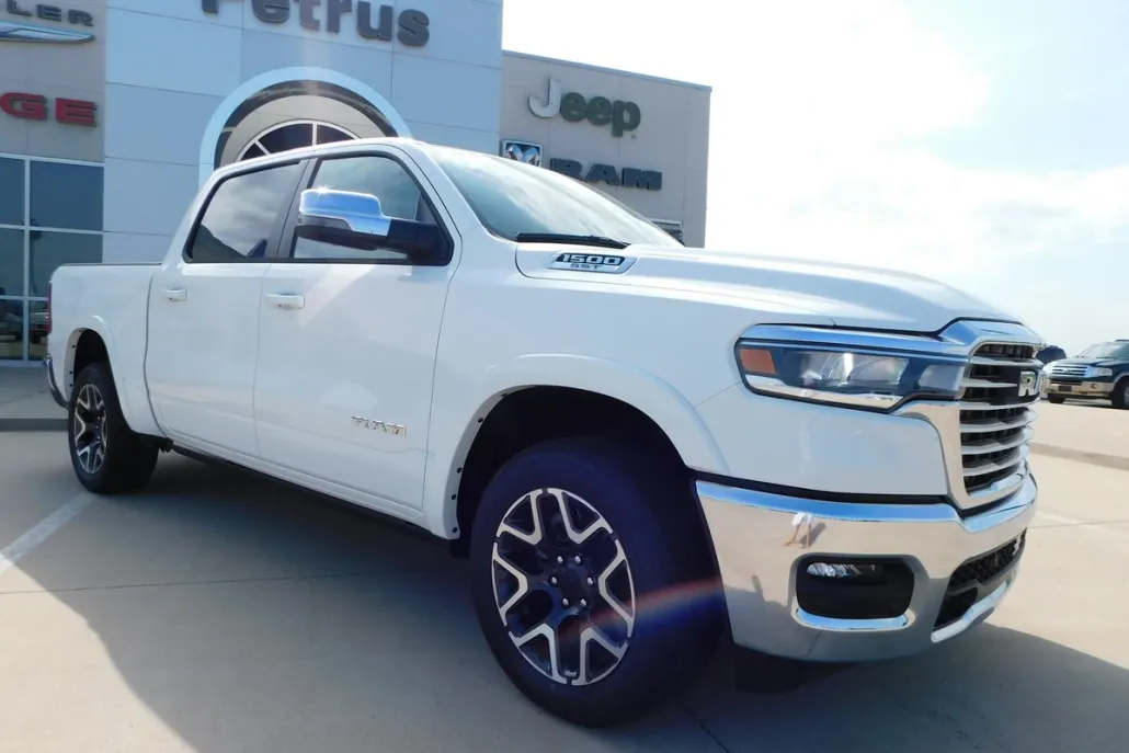 2025 Ram 1500 Laramie photo 1