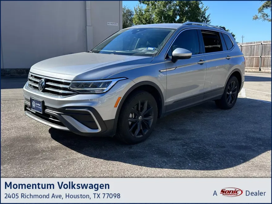 2024 Volkswagen Tiguan SE Wolfsburg Edition photo 1