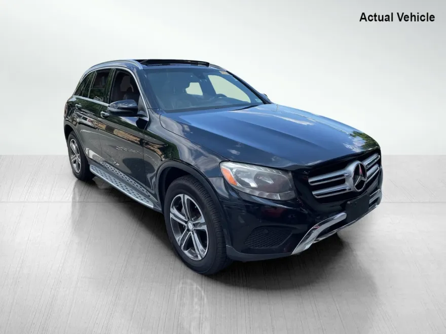 2017 Mercedes Benz GLC 300 photo 1