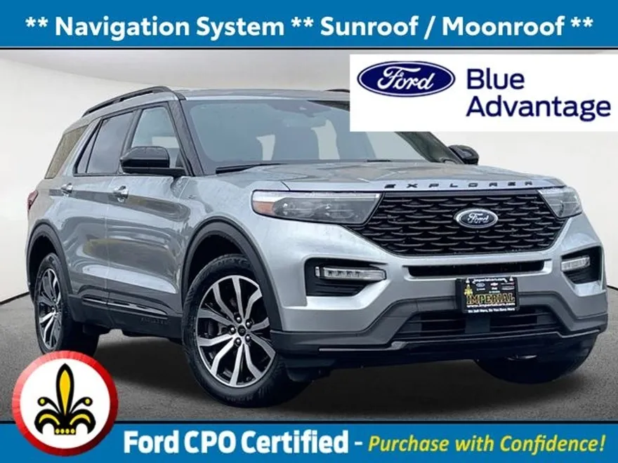 2023 Ford Explorer ST-Line photo 1