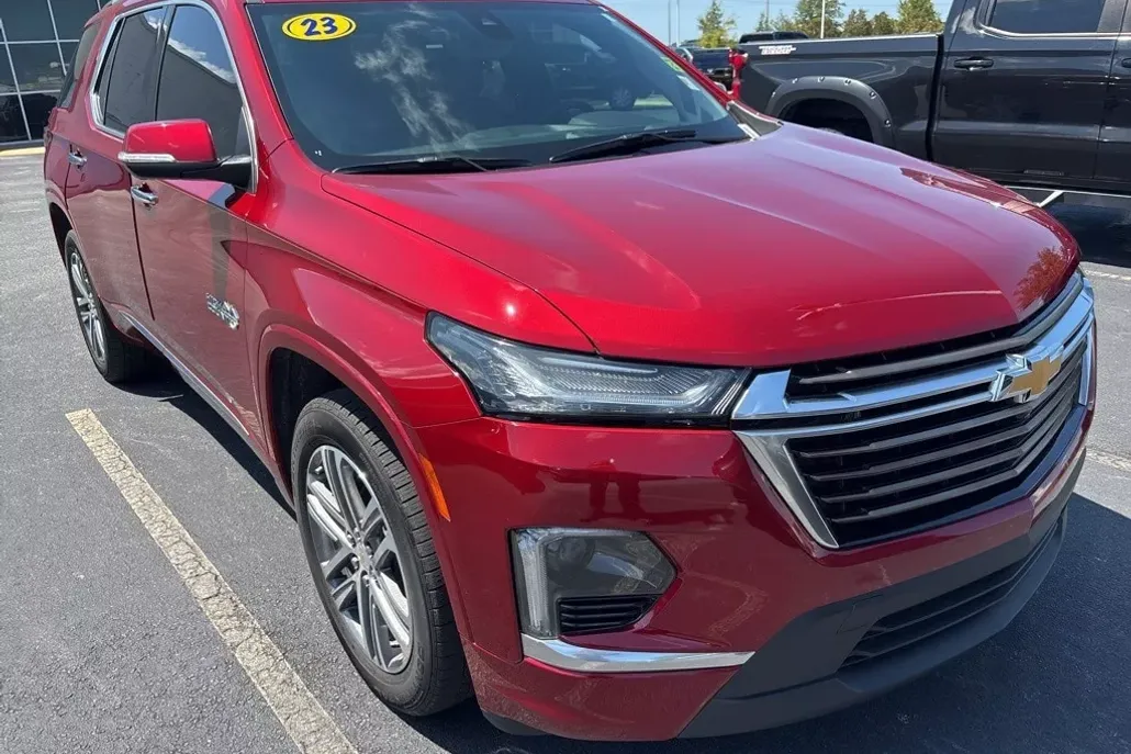 2023 Chevrolet Traverse High Country photo 1
