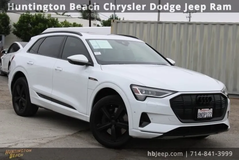 2019 Audi e-tron Premium Plus photo 1