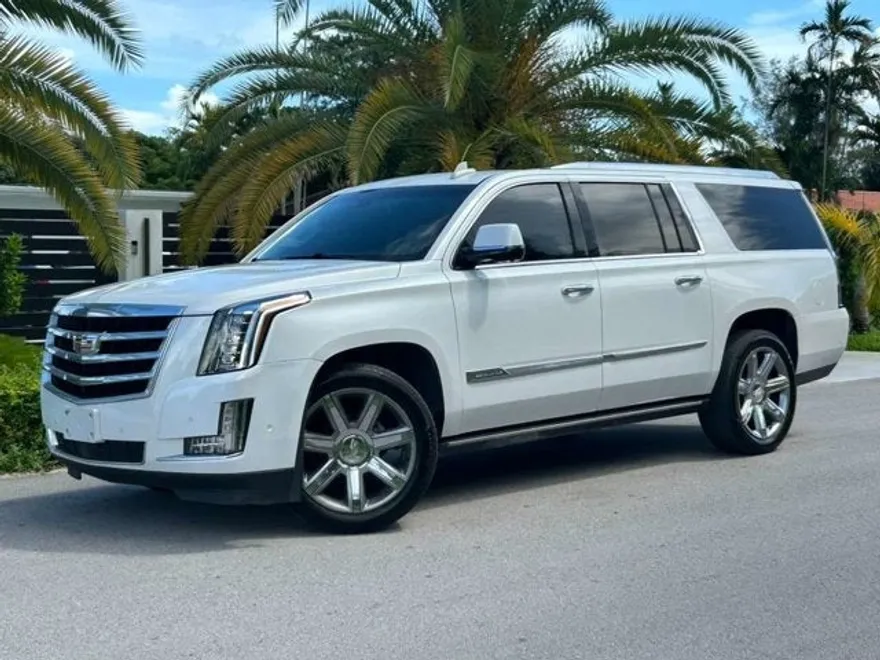 2017 Cadillac Escalade ESV Premium Luxury photo 1