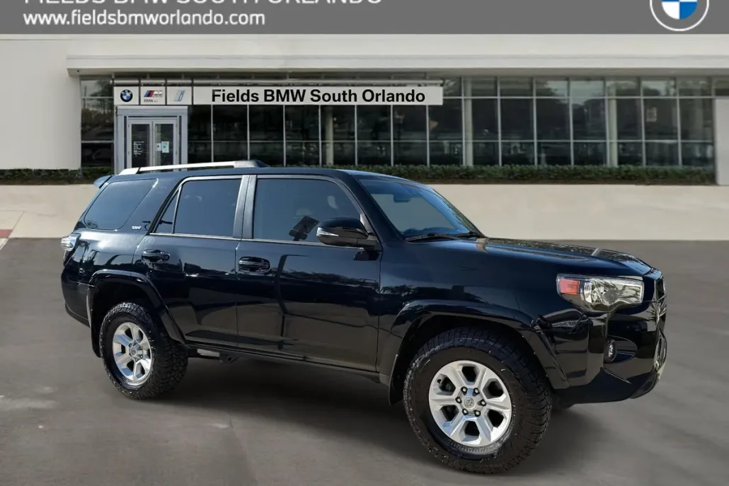 2022 Toyota 4Runner SR5 Premium photo 1