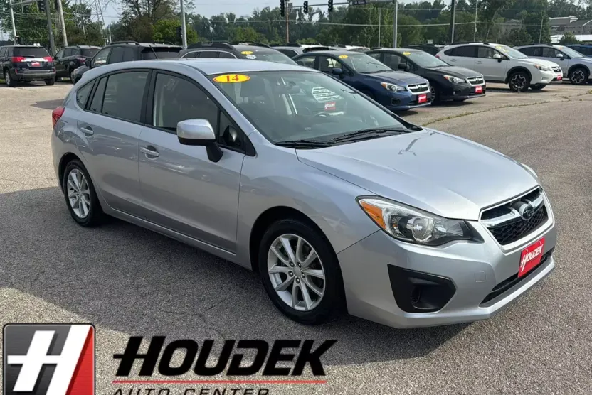 2014 Subaru Impreza 2.0i Premium photo 1