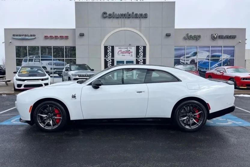 2024 Dodge Charger R/T Scat Pack photo 1