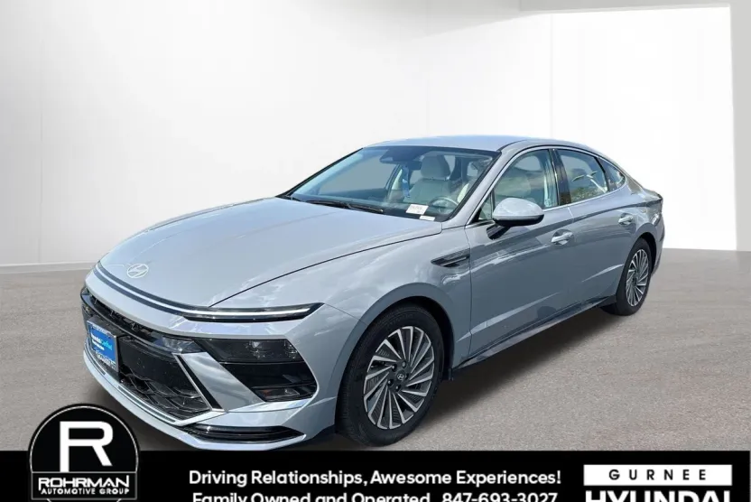2025 Hyundai Sonata Hybrid SEL photo 1