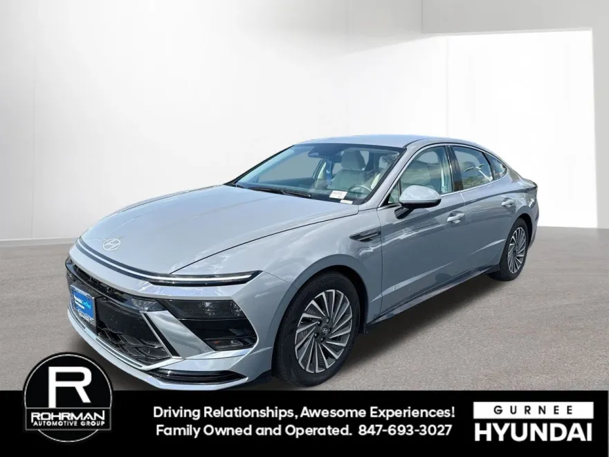 2025 Hyundai Sonata Hybrid SEL photo 1