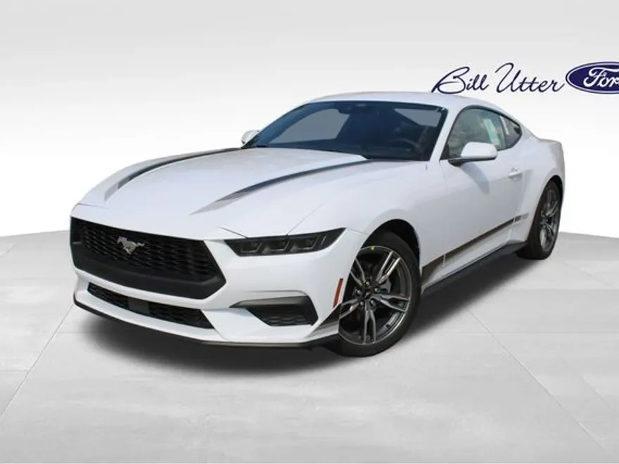 2025 Ford Mustang photo 1