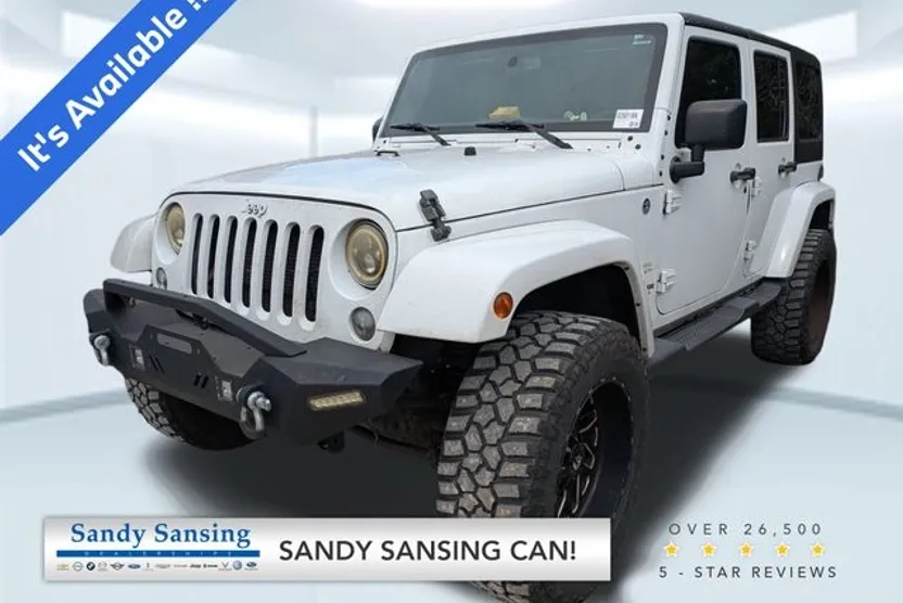 2015 Jeep Wrangler Unlimited Sahara photo 1
