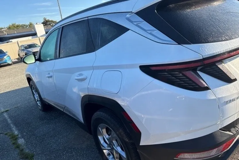 2022 Hyundai Tucson SEL photo 1